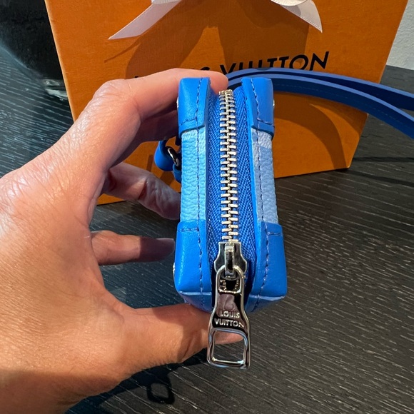 Rare! Louis Vuitton Clouds Trunk Lanyard. - Picture 4 of 8